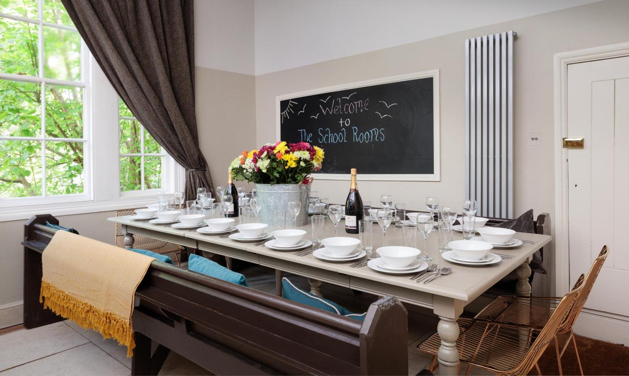 The Old School Rooms Beautiful Georgian Apartment, Sleeps 12 With Wifi And Parking, Near Bath บ็อกซ์ ภายนอก รูปภาพ